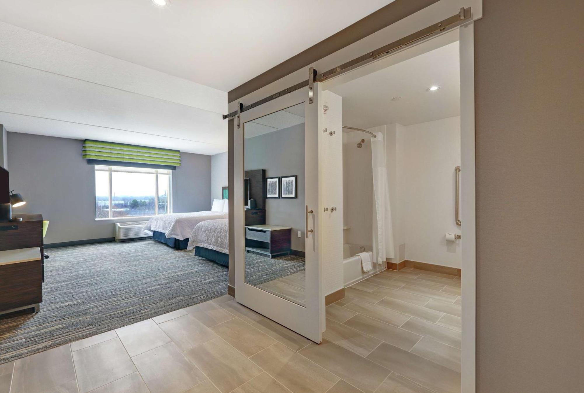 Hampton Inn Peterborough Luaran gambar